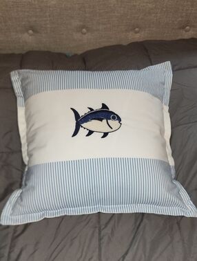 Southern Tide White Pillow Care Label with Blue Logo
